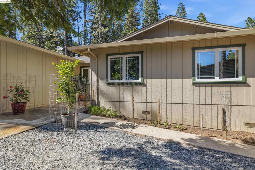 23615 Mount Elizabeth Rd, Twain Harte, CA 95383