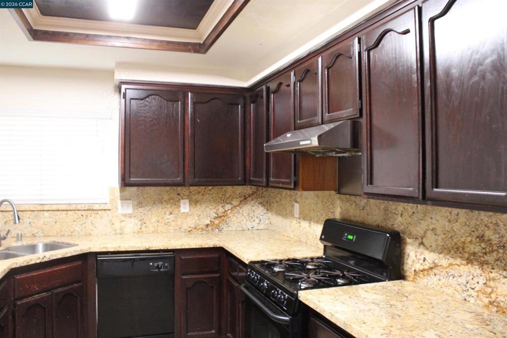 1729 Alum Rock Ct, Modesto, CA 95358