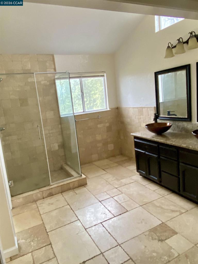 1729 Alum Rock Ct, Modesto, CA 95358