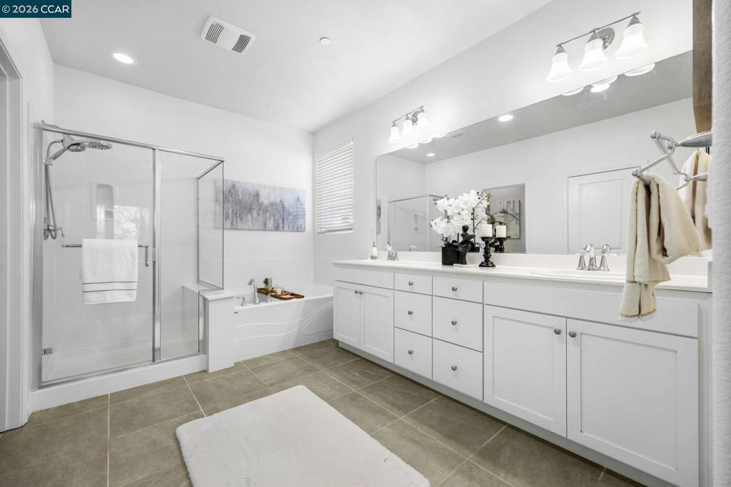 951 951 Dainty Ave, Brentwood (CC), CA 94513-1205