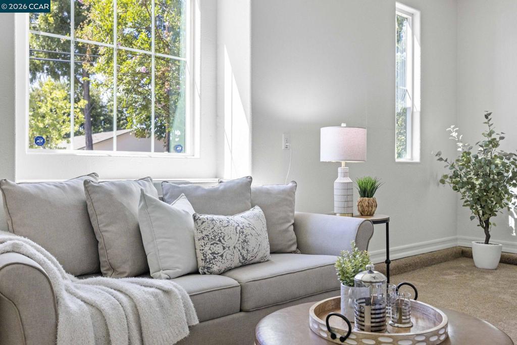 951 951 Dainty Ave, Brentwood (CC), CA 94513-1205