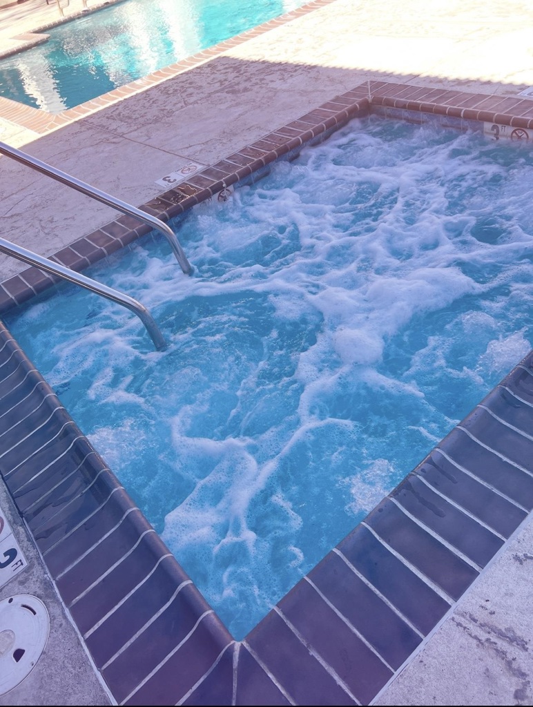 3701 Colonial Dr #36, Modesto, CA 95356