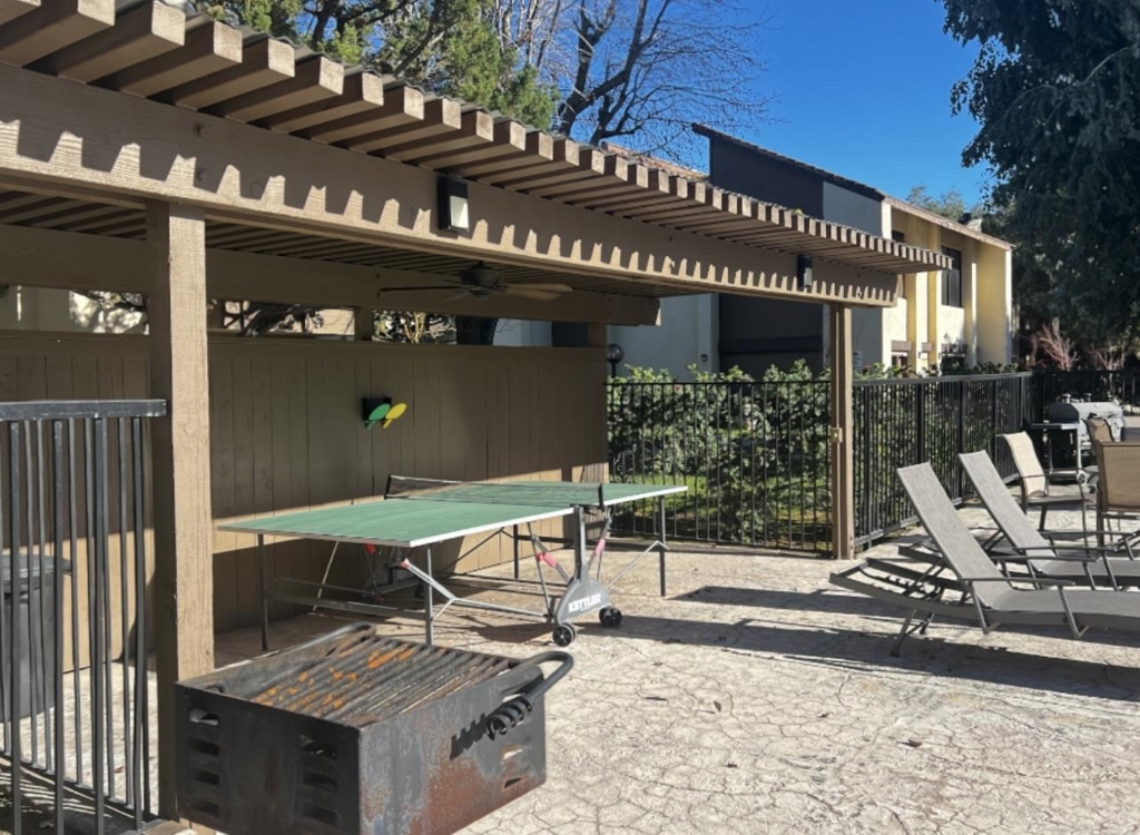 3701 Colonial Dr #36, Modesto, CA 95356