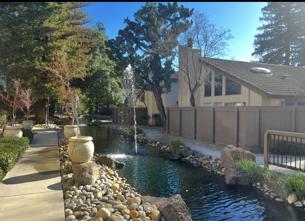 3701 Colonial Dr #36, Modesto, CA 95356