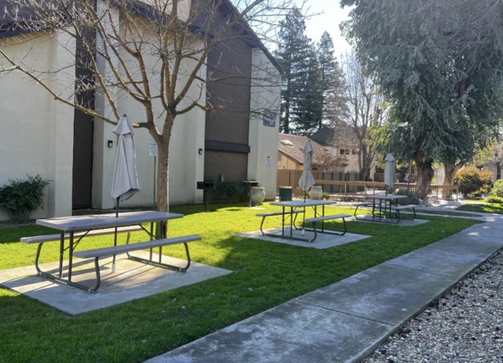 3701 Colonial Dr #36, Modesto, CA 95356