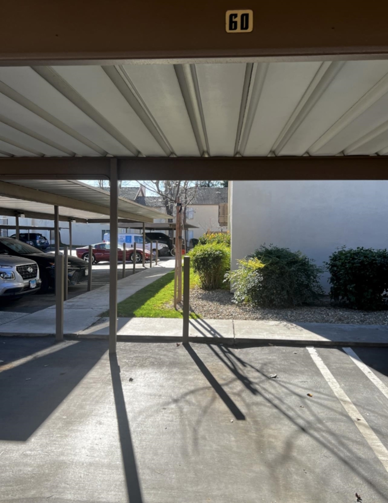 3701 Colonial Dr #36, Modesto, CA 95356