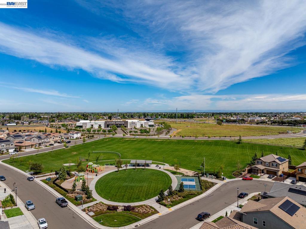 1444 Meridian St, Manteca, CA 95337