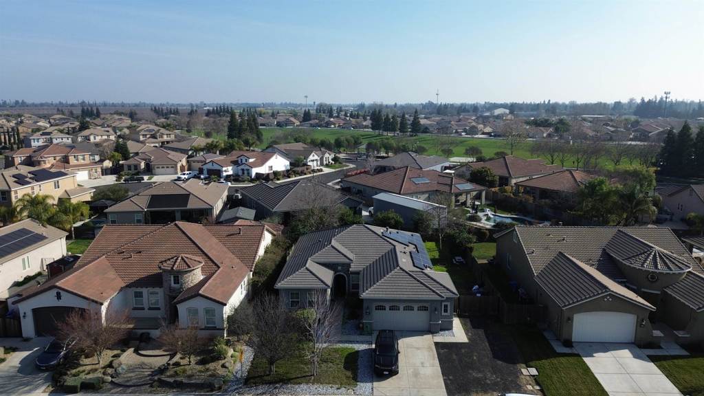 1110 1110 Clearwater Creek Blvd, Manteca, CA 95336