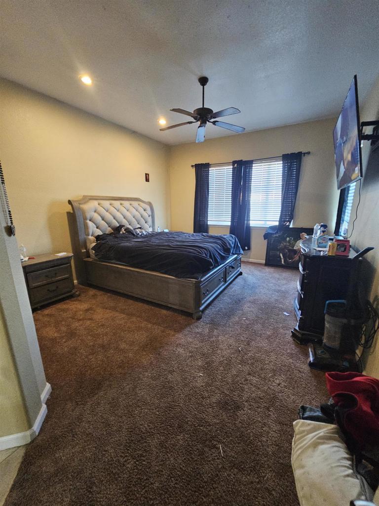 537 Bonanza Dr, Newman, CA 95360