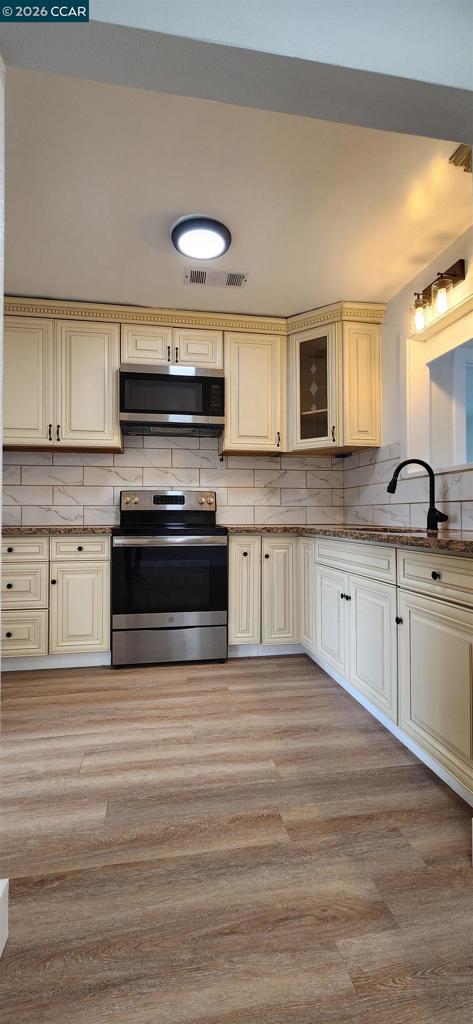 308 308 Vine St, Modesto, CA 95351