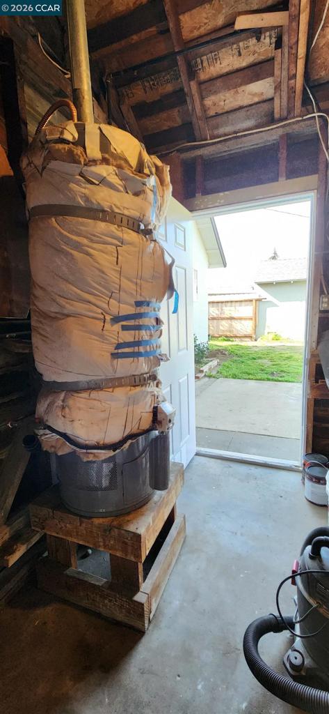 308 308 Vine St, Modesto, CA 95351