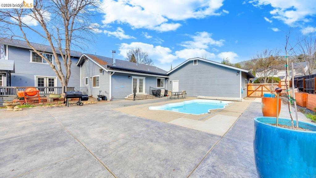 12929 Hollow Dr, Sonora, CA 95370