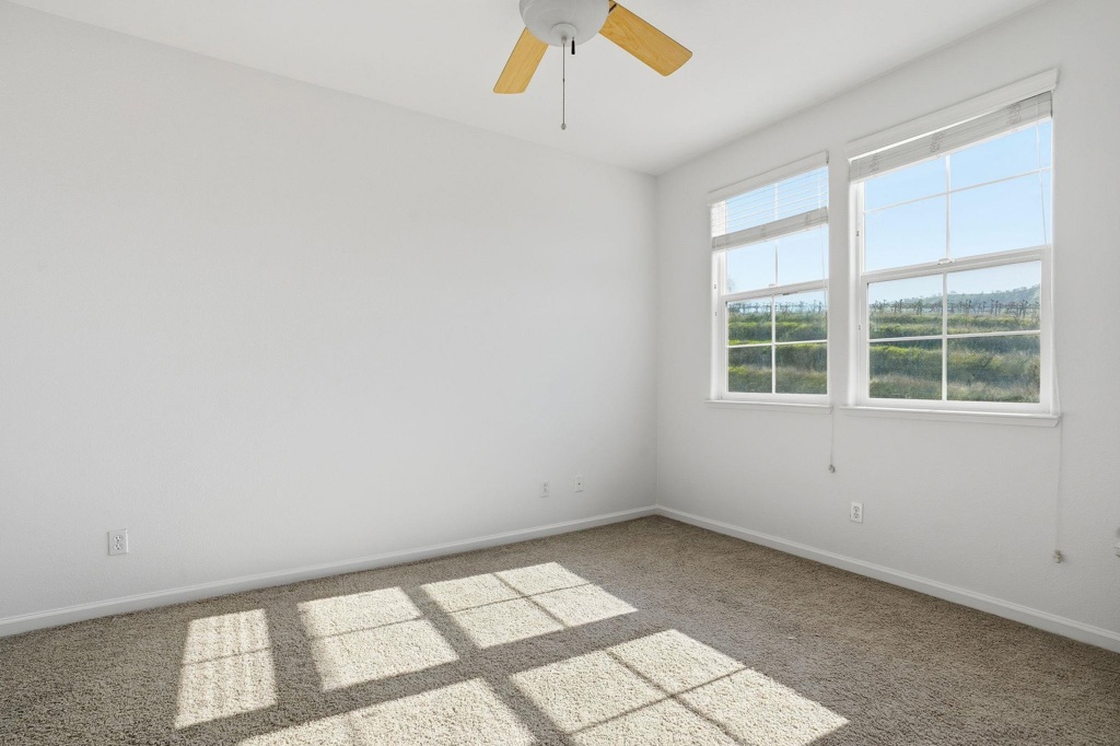 9489 9489 California Oak Cir, Patterson, CA 95363