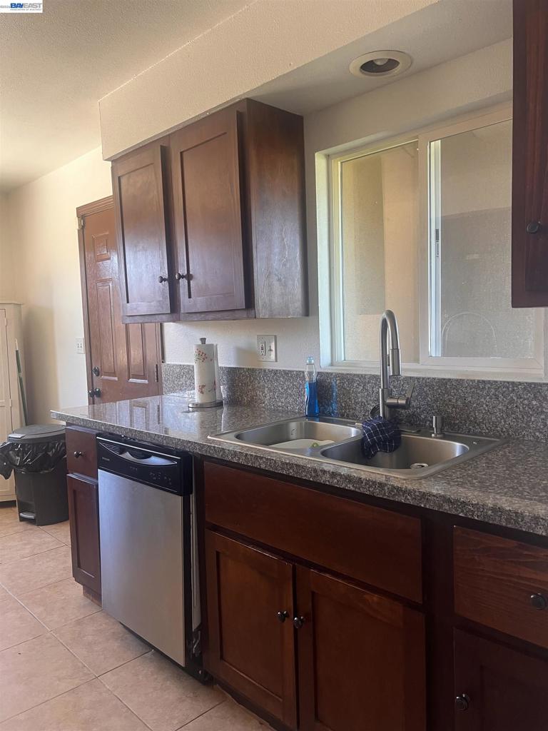 4820 MCNARY COURT, Modesto, CA 95357