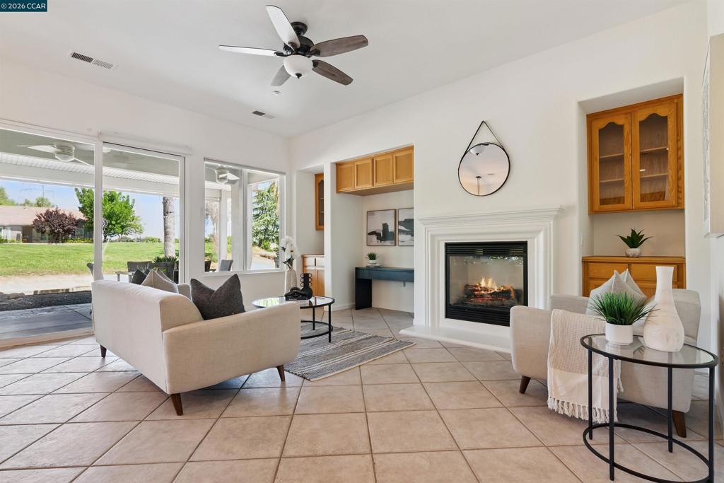 595 595 Pomona Dr, Brentwood (CC), CA 94513