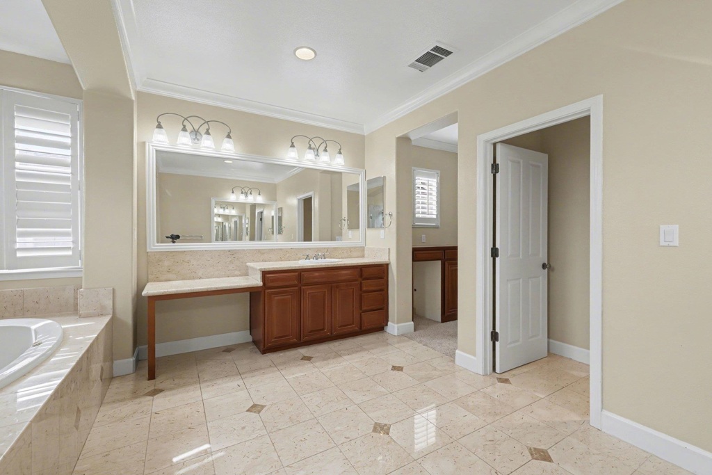 1820 1820 La Fonte Dr, Brentwood (CC), CA 94513