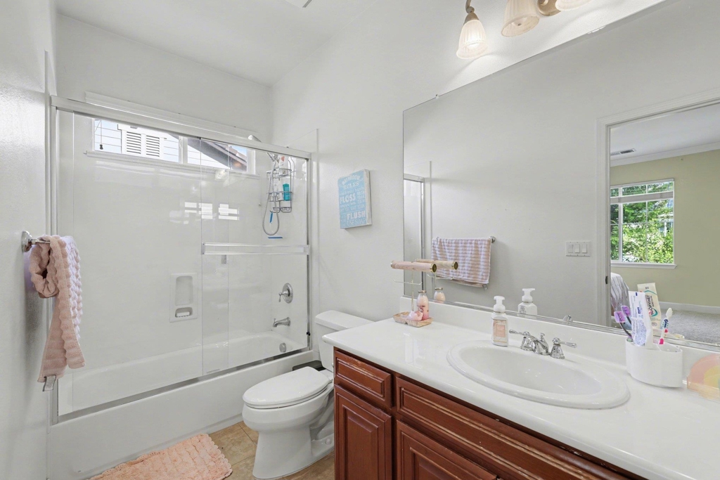 1820 1820 La Fonte Dr, Brentwood (CC), CA 94513