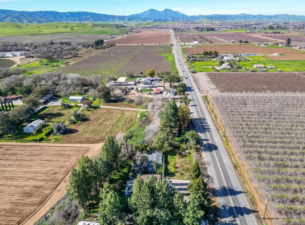 23650 23650 Marsh Creek Rd, Brentwood (CC), CA 94513