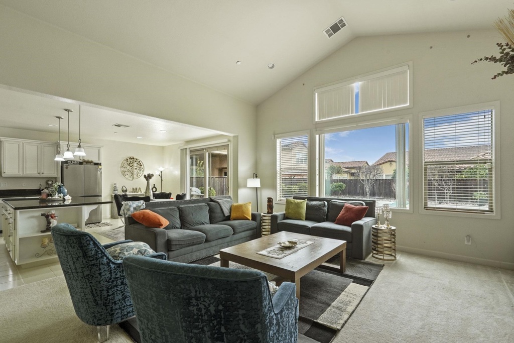 1140 1140 Duomo Way, Manteca, CA 95337