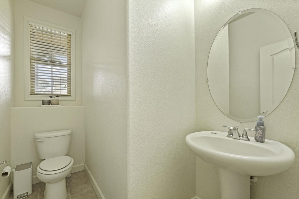 1140 1140 Duomo Way, Manteca, CA 95337