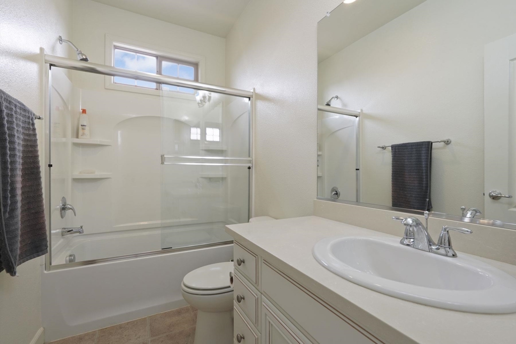 1140 1140 Duomo Way, Manteca, CA 95337