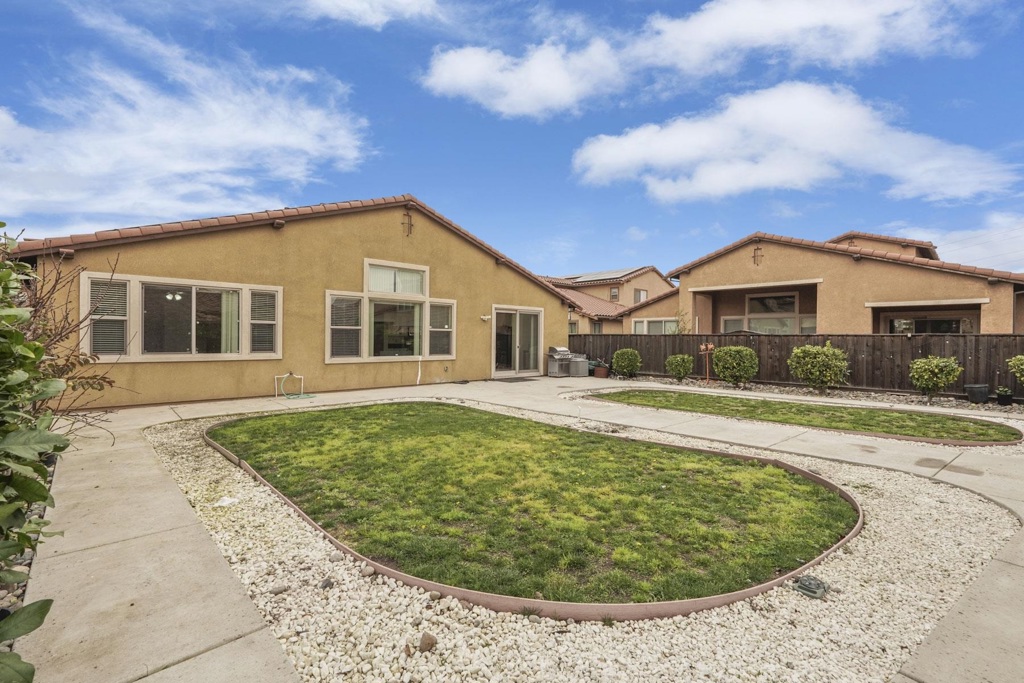 1140 1140 Duomo Way, Manteca, CA 95337