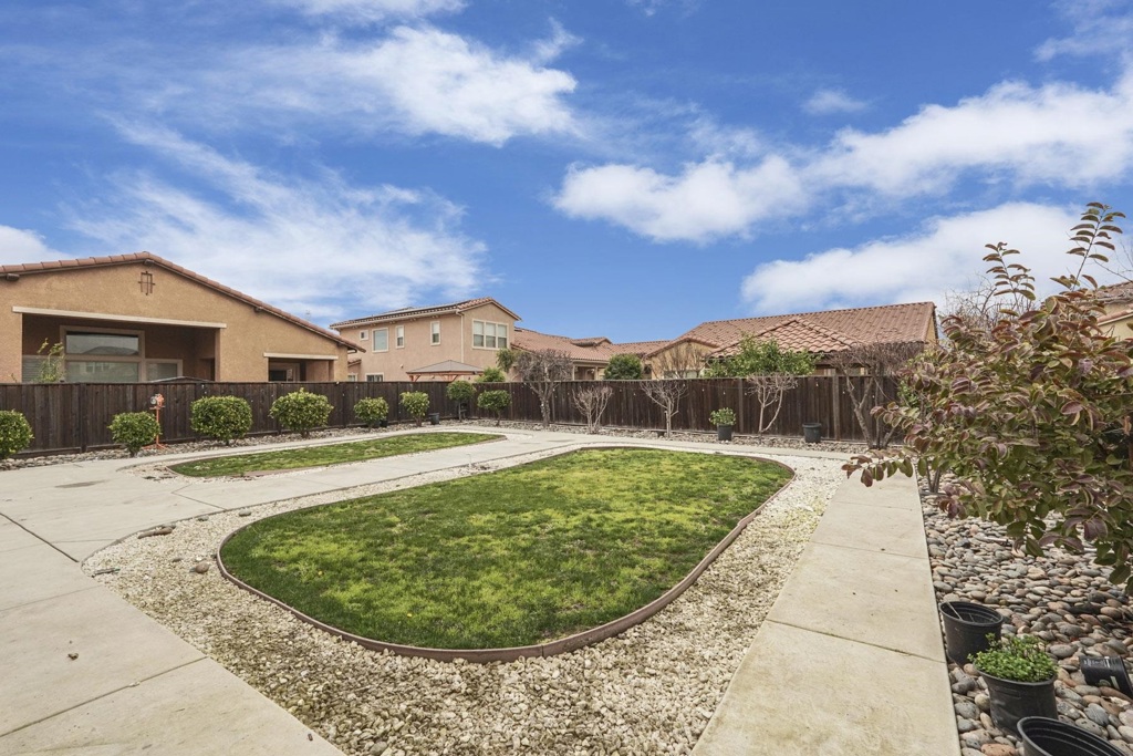 1140 1140 Duomo Way, Manteca, CA 95337