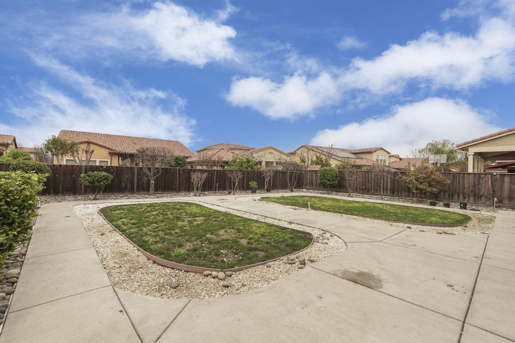 1140 1140 Duomo Way, Manteca, CA 95337