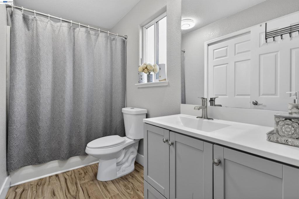 1740 1740 DENVER ST, Modesto, CA 95358