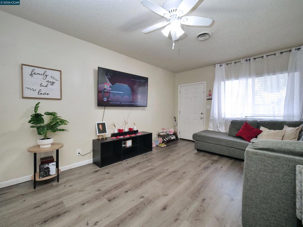 2500 Haddon Avenue, Modesto, CA 95354-3127