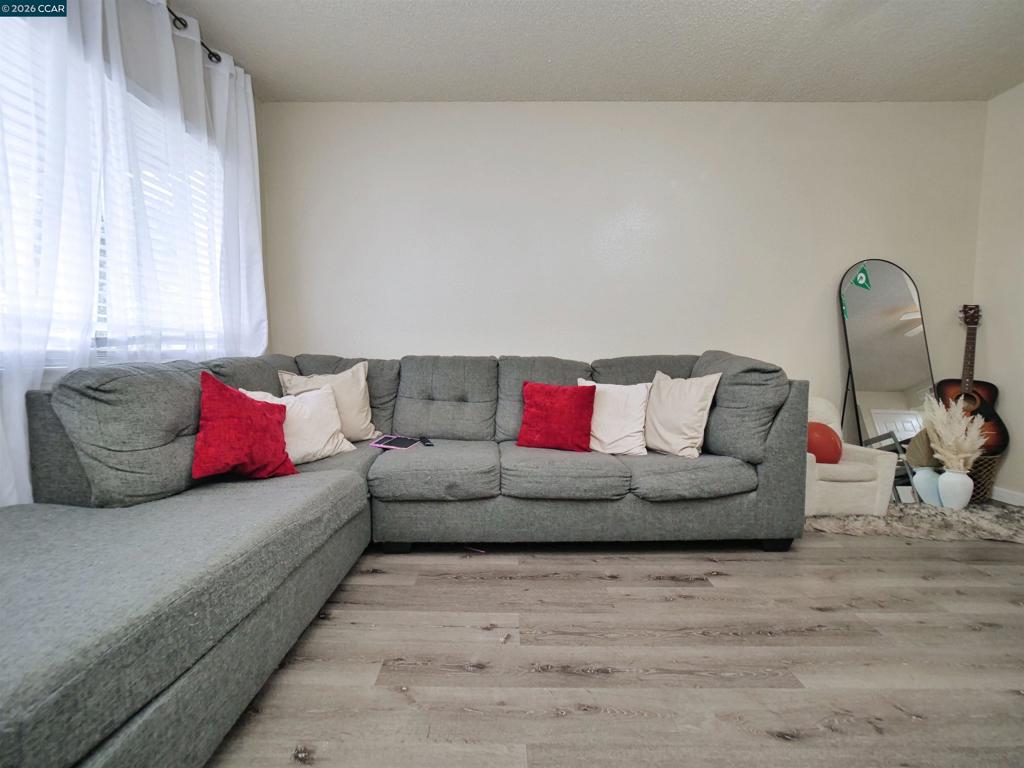 2500 Haddon Avenue, Modesto, CA 95354-3127