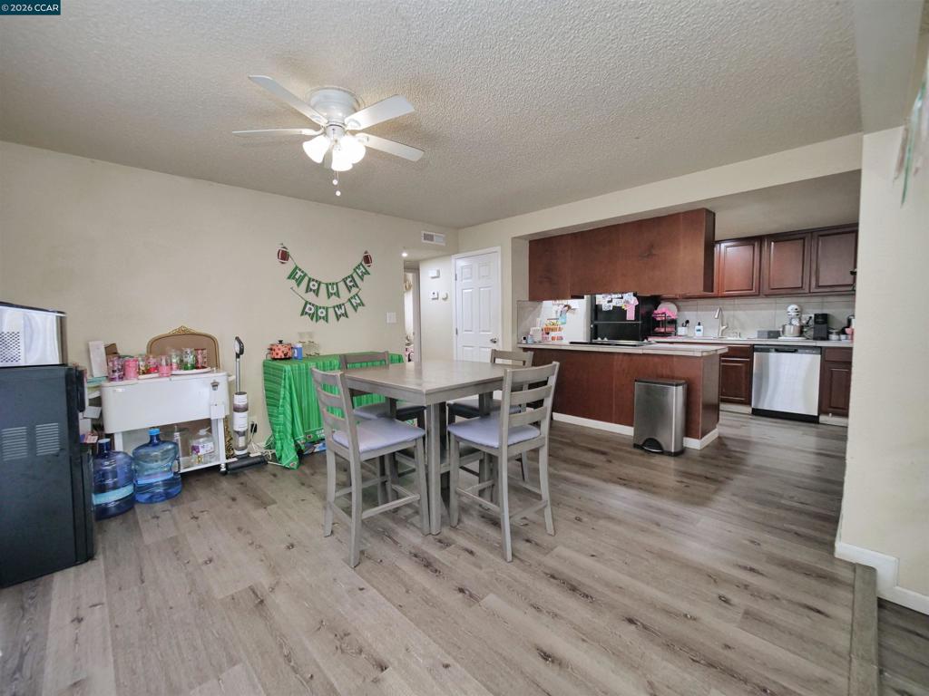 2500 Haddon Avenue, Modesto, CA 95354-3127