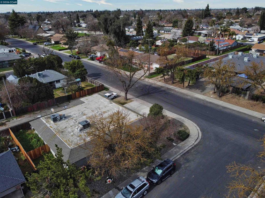 2500 Haddon Avenue, Modesto, CA 95354-3127