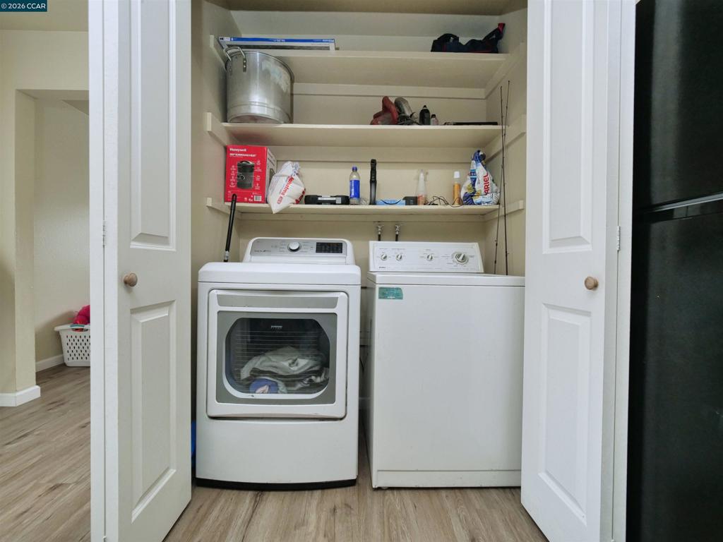 220 Kingston Lane, Modesto, CA 95354-3110