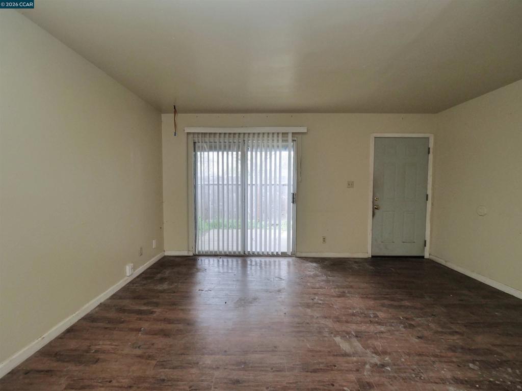 216 216 Kingston Lane, Modesto, CA 95354-3154