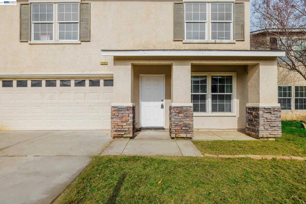 1255 Day Light Dr, Merced, CA 95348