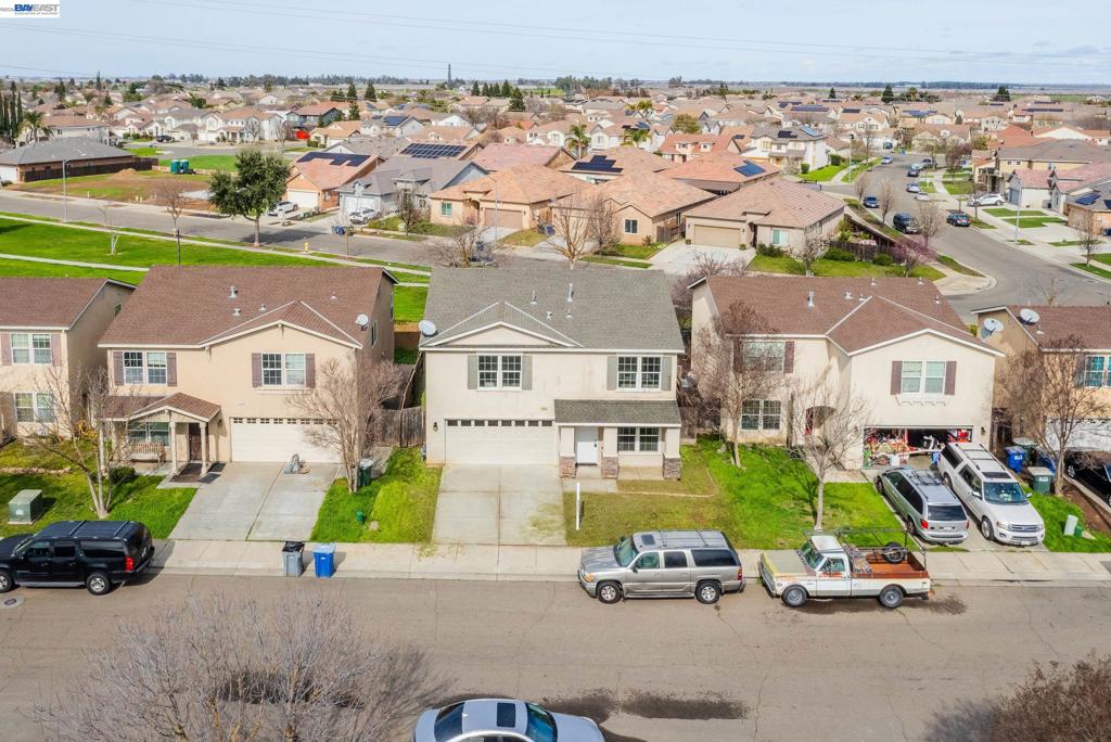1255 Day Light Dr, Merced, CA 95348