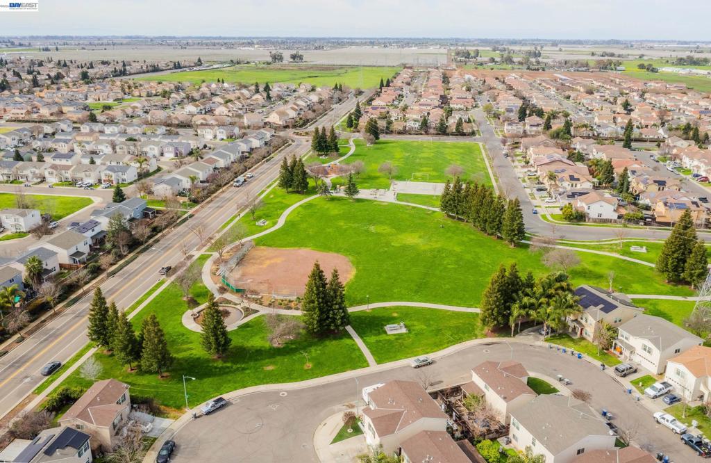 1255 Day Light Dr, Merced, CA 95348