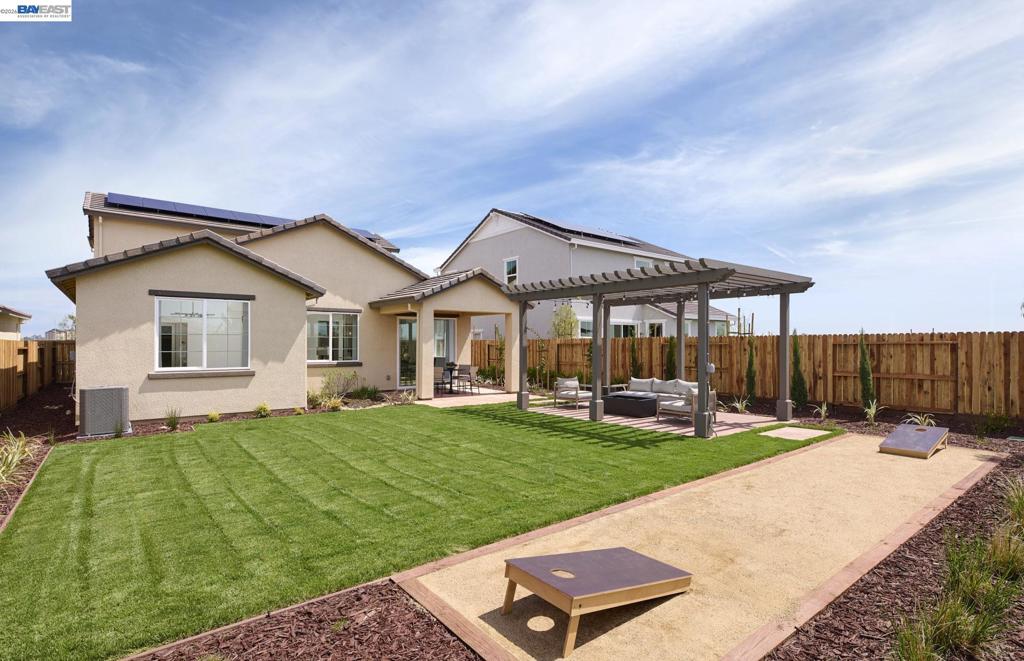 1590 1590 Halo Place, Manteca, CA 95337