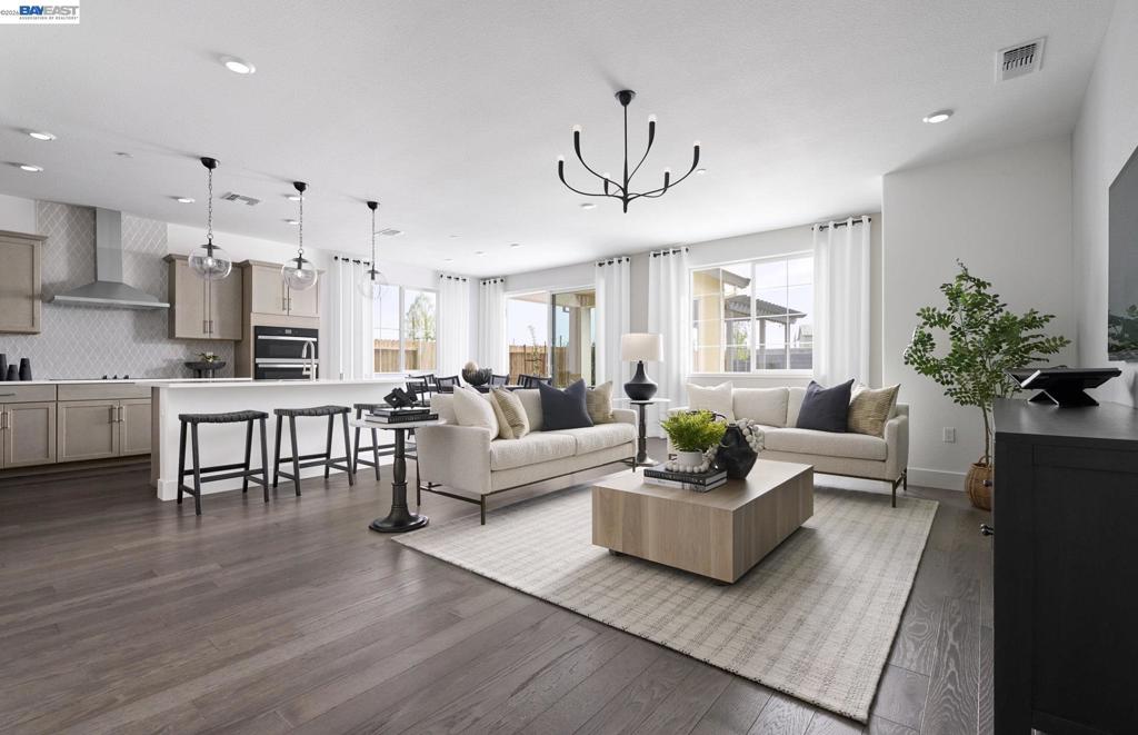 1590 1590 Halo Place, Manteca, CA 95337