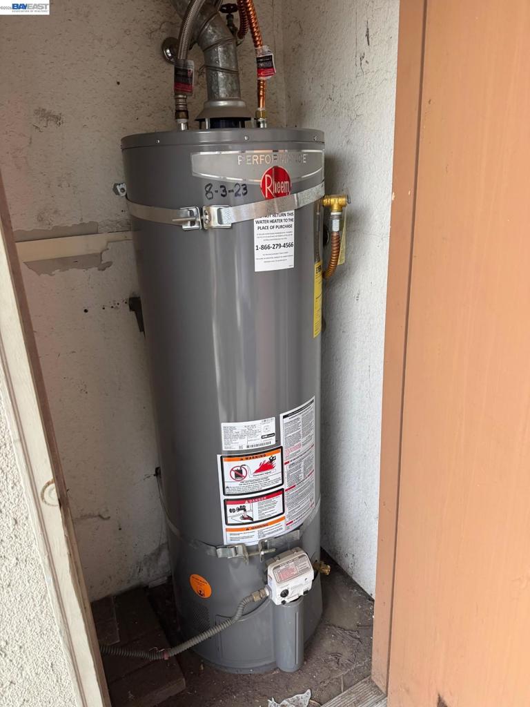 2116 2116 Mt. Vernon Dr. #C, Modesto, CA 95350-8920