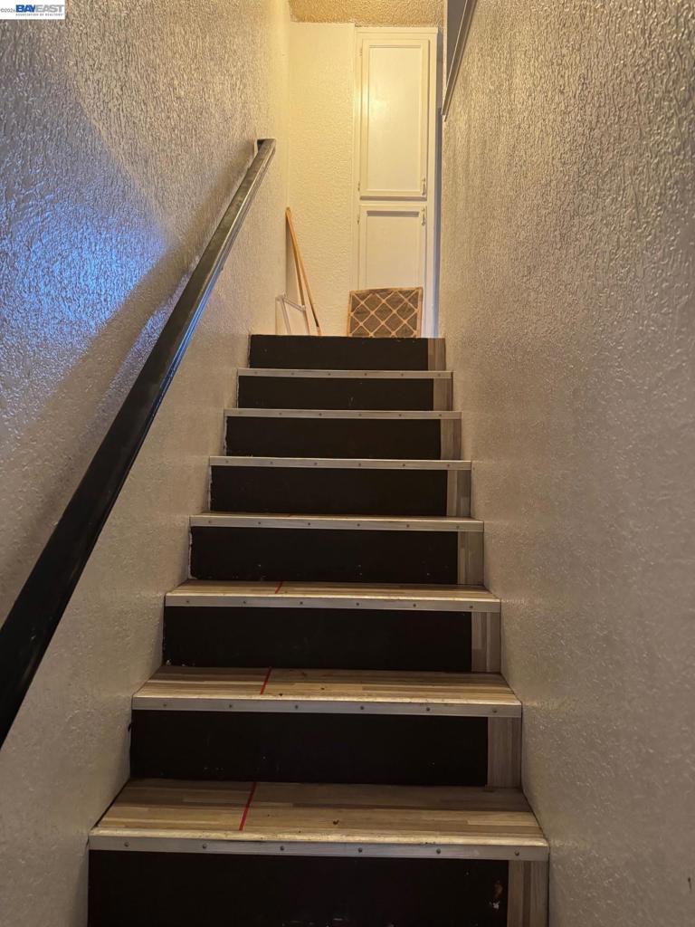 2116 2116 Mt. Vernon Dr. #C, Modesto, CA 95350-8920