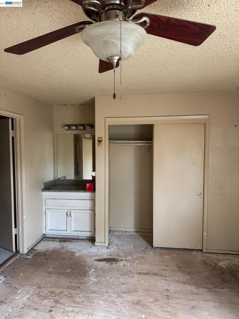 2116 2116 Mt. Vernon Dr. #C, Modesto, CA 95350-8920