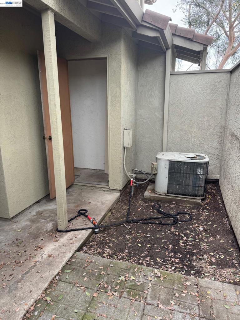 2116 2116 Mt. Vernon Dr. #C, Modesto, CA 95350-8920