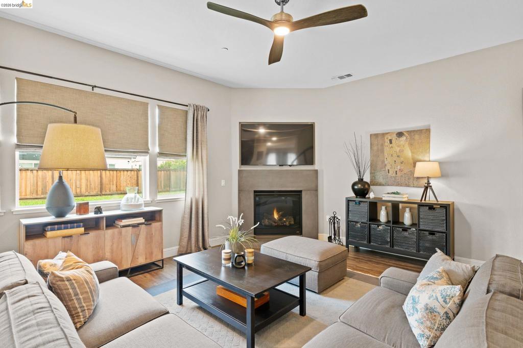 323 323 Bidwell Ct, Brentwood (CC), CA 94513