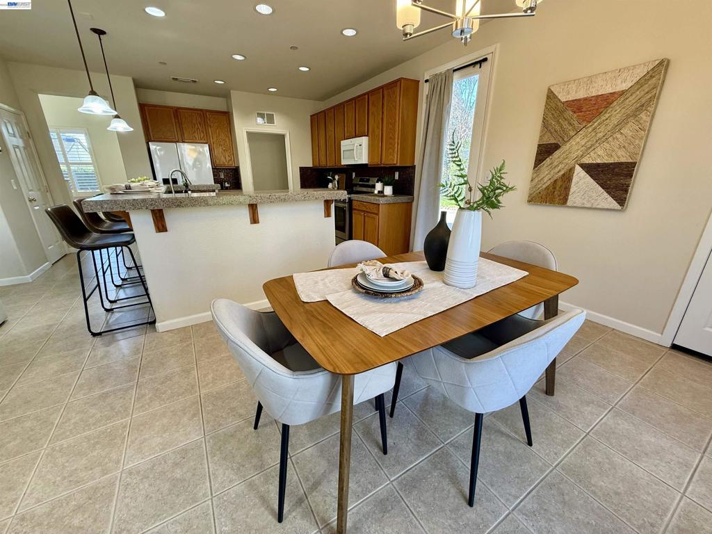 529 529 Chestnut St, Brentwood (CC), CA 94513