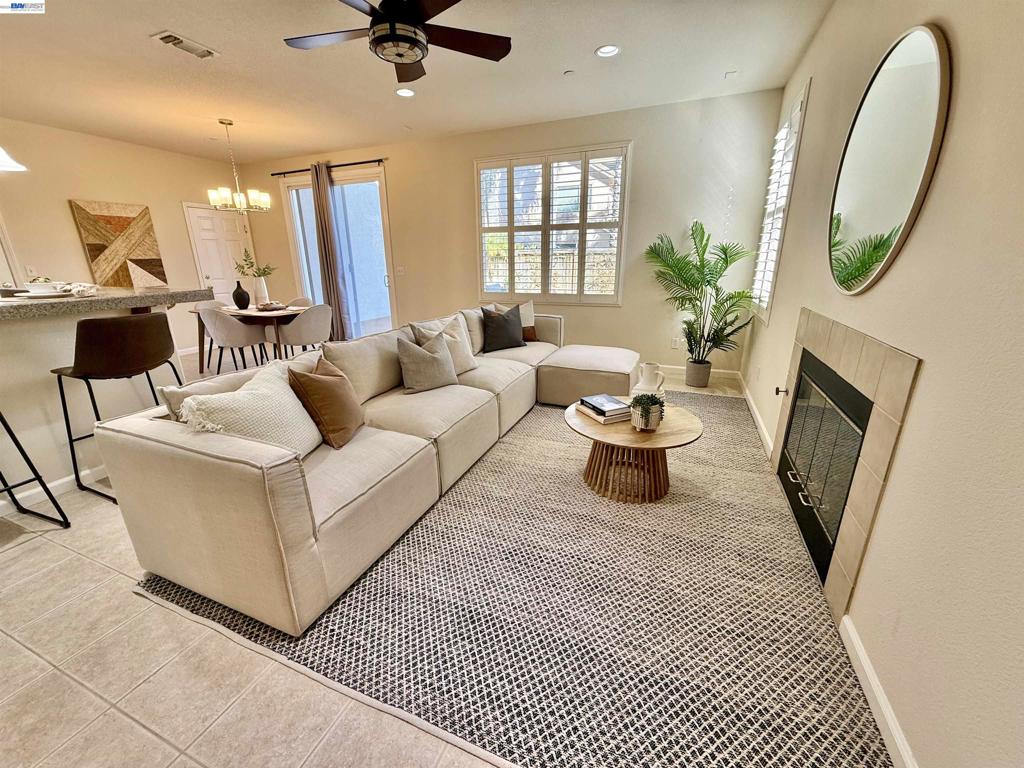 529 529 Chestnut St, Brentwood (CC), CA 94513