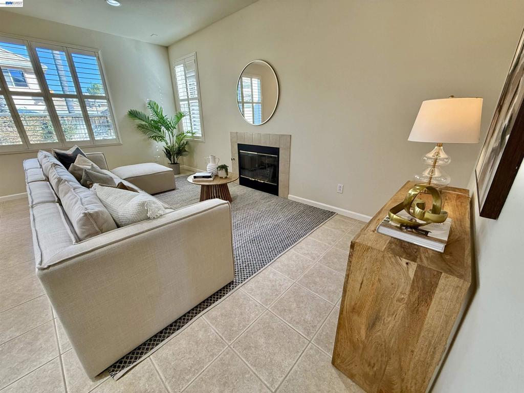 529 529 Chestnut St, Brentwood (CC), CA 94513