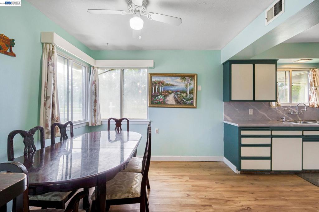 3495 3495 E Dakota Ave, Fresno, CA 93726