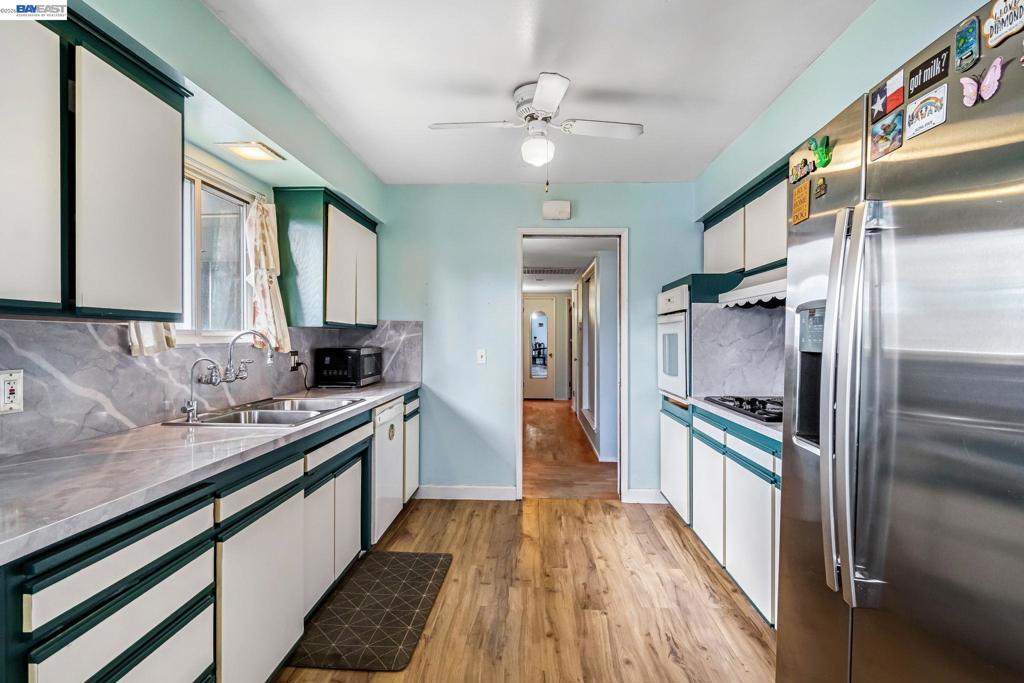 3495 3495 E Dakota Ave, Fresno, CA 93726